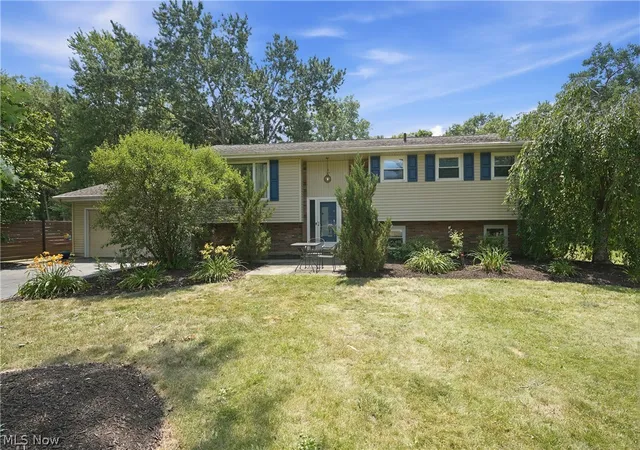 Homes for sale in Macedonia, OH | 8984 Cherokee Run, Macedonia, OH 44056 | MLS# 5227609