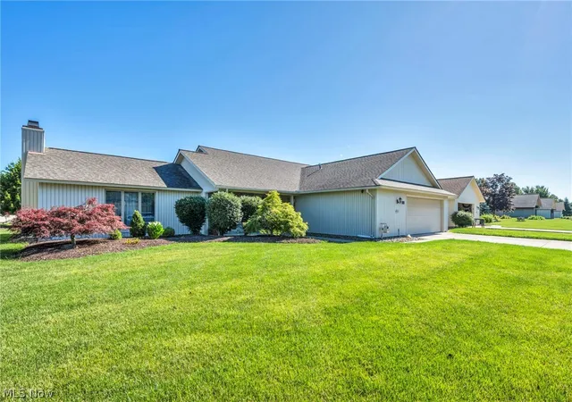 Homes for sale in North Ridgeville, OH | 32912 Woodstone Cir, North Ridgeville, OH 44039 | MLS# 5226917