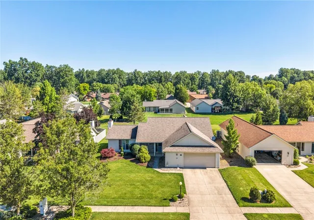 Homes for sale in North Ridgeville, OH | 32912 Woodstone Cir, North Ridgeville, OH 44039 | MLS# 5226917
