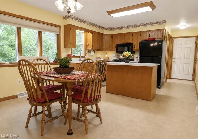 2nd image of 6077 Weaver Rd, Conneaut, OH 44030 | MLS# 5227002