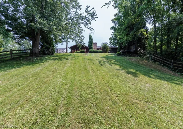 Homes for sale in Lorain, OH | 2520 W Skyline Dr, Lorain, OH 44053 | MLS# 5228116