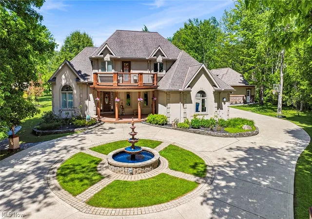 1st image of 10600 Locust Grove Dr, Chardon, OH 44024 | MLS# 5228101