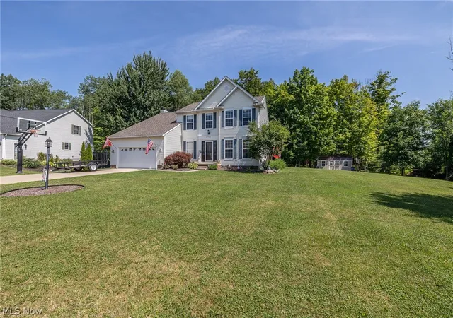 Homes for sale in Streetsboro, OH | 1743 Dunlap Dr, Streetsboro, OH 44241 | MLS# 5227402