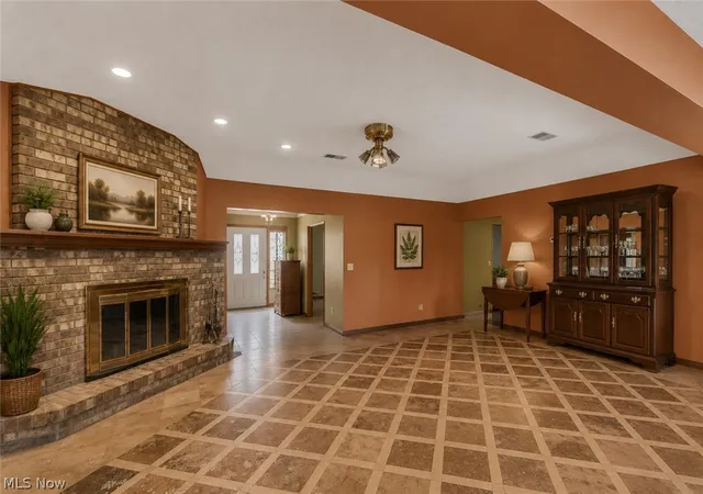 2nd image of 8935 Oberlin Rd, Elyria, OH 44035 | MLS# 5227986
