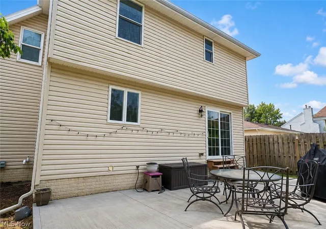 Homes for sale in North Ridgeville, OH | 5856 Ridgeview Blvd, North Ridgeville, OH 44039 | MLS# 5228294