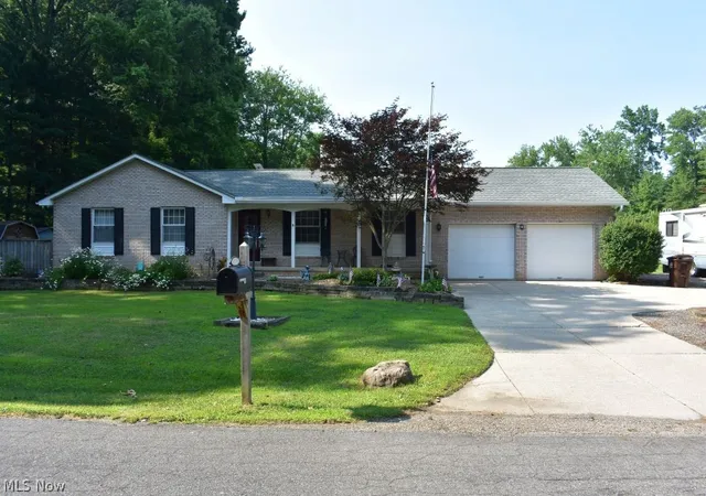 Homes for sale in Ravenna, OH | 4775 Seabury Dr, Ravenna, OH 44266 | MLS# 5227862
