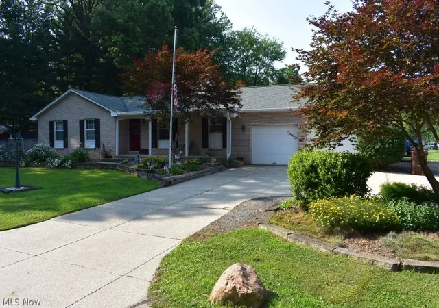 Homes for sale in Ravenna, OH | 4775 Seabury Dr, Ravenna, OH 44266 | MLS# 5227862