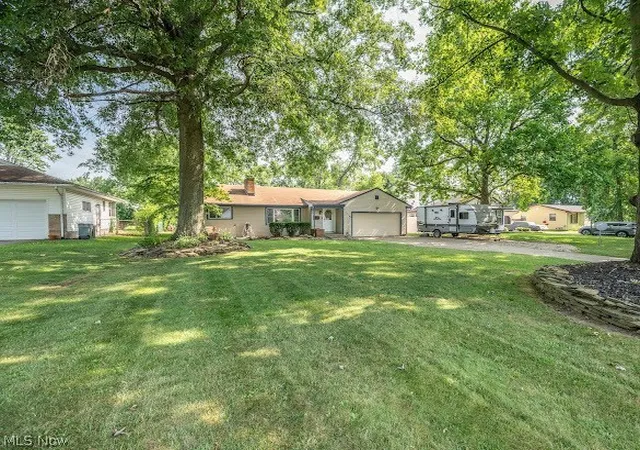 1st image of 3832 Edinburgh Dr, Austintown, OH 44511 | MLS# 5227613