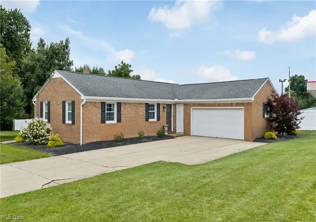 Photo 1 of Single family home for sale at 6335 Middlebranch Ave Ne, Canton, OH 44721 | MLS# 5228367 | Listing updated on 2026-08-03
