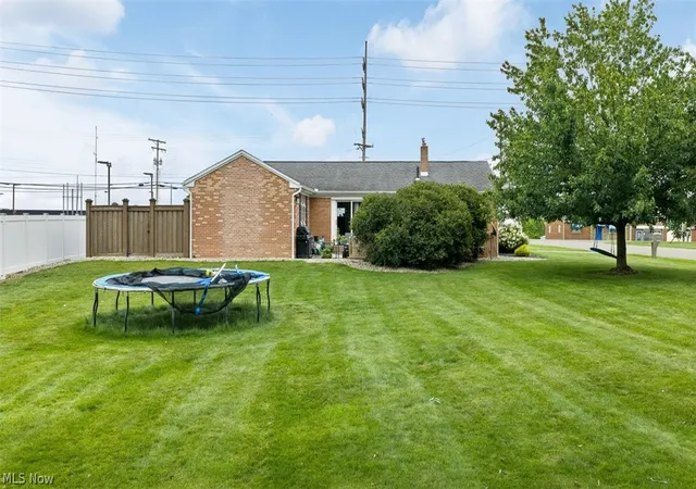 Photo 3 of Single family home for sale at 6335 Middlebranch Ave NE, Canton, OH 44721 | MLS# 5228367 | Listing updated on 2026-08-03