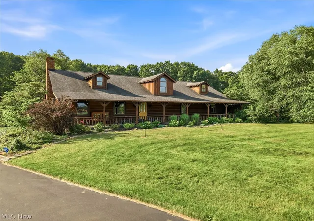 Photo 3 of Single family home for sale at 8451 W S Range Rd, Salem, OH 44460 | MLS# 5228236 | Listing updated on 2026-09-28