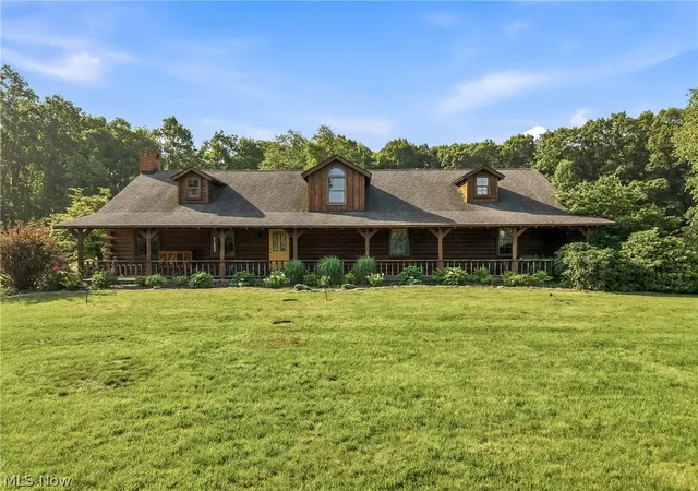 Photo 3 of Single family home for sale at 8451 W S Range Rd, Salem, OH 44460 | MLS# 5228236 | Listing updated on 2026-09-28