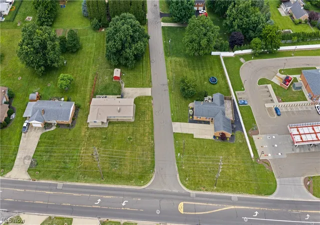 Photo 4 of Single family home for sale at 6323 Middlebranch Ave NE, Canton, OH 44721 | MLS# 5228376 | Listing updated on 2026-08-03