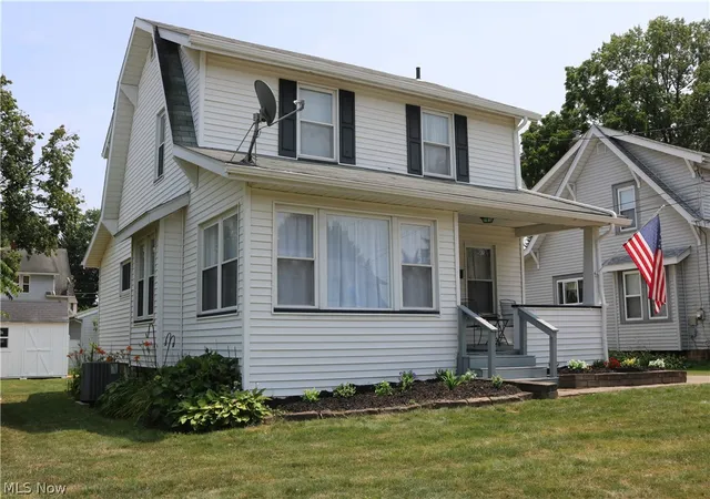 Photo 3 of Sale Pending at 2475 8th Street, Cuyahoga Falls, OH 44221 | MLS# 5228086 | Listing updated on 2026-07-27