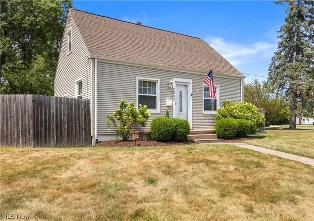Homes for sale in Lorain, OH | 2583 E 38Th St, Lorain, OH 44055 | MLS# 5226316
