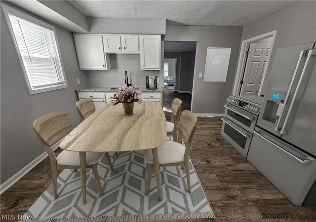 Listing Photo 5 - Condo for sale in building located at 4004 Sackett Ave, Cleveland, OH 44109