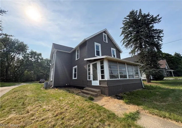 2nd image of 8307 Cleveland Ave Nw, North Canton, OH 44720 | MLS# 5228094