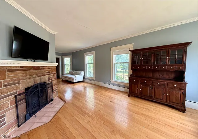 3rd image of 15112 Lake St, Middlefield, OH 44062 | MLS# 5227502