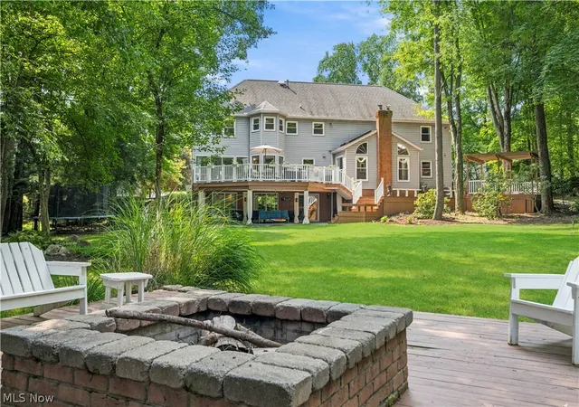 Photo 3 of Single family home for sale at 2537 Fox Cir, Stow, OH 44224 | MLS# 5227904 | Listing updated on 2026-10-03