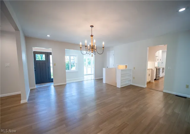 Photo 3 of Single family home for sale at 3130 Silver Lake Blvd, Silver Lake, OH 44224 | MLS# 5228074 | Listing updated on 2026-08-27