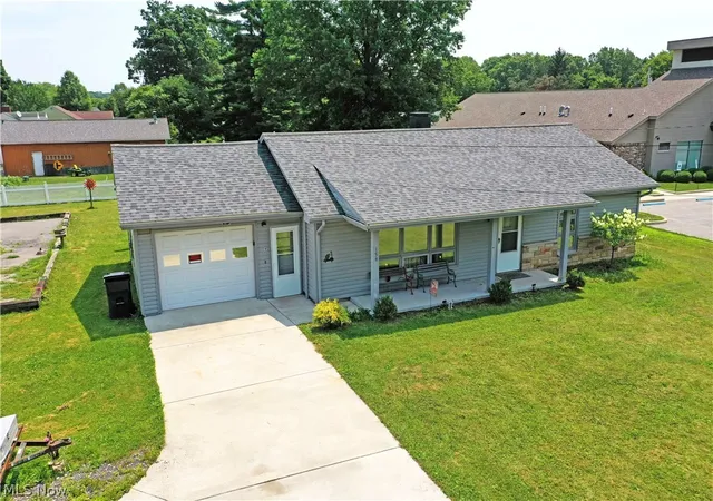 3rd image of 159 N Canfield Niles Rd, Austintown, OH 44515 | MLS# 5228432