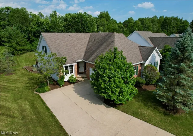 Homes for sale in Aurora, OH | 551 Daleview Dr, Aurora, OH 44202 | MLS# 5226297