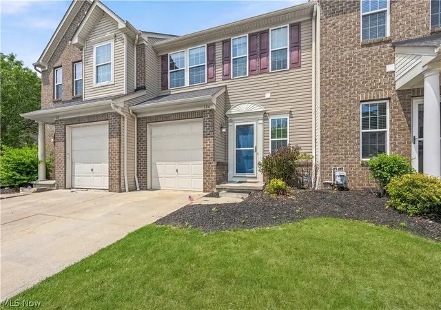 Homes for sale in Berea, OH | 126 Rocky River Way, Berea, OH 44017 | MLS# 5228148