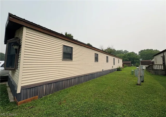 Photo 3 of Single family home for sale at 604 Sugar Pines Dr, Warren, OH 44481 | MLS# 5228256 | Listing updated on 2026-07-17