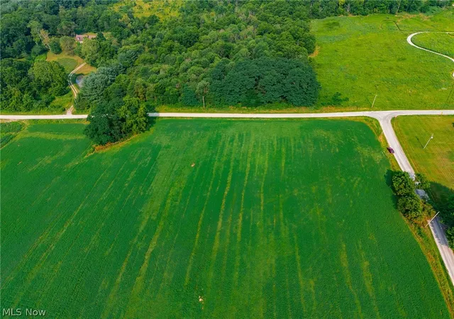 Photo 1 of Sale Pending at Stoneford St Sw, Navarre, OH 44662 | MLS# 5228509 | Listing updated on 2026-08-23