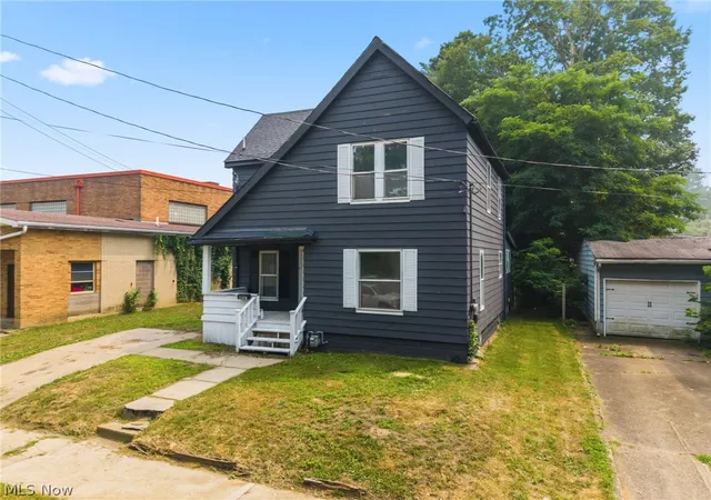2nd image of 497 Madison St, Conneaut, OH 44030 | MLS# 5227147