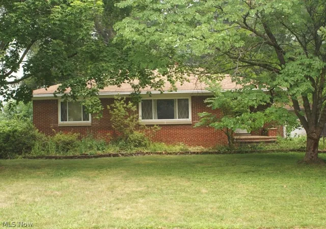 Homes for sale in North Olmsted, OH | 24140 Gessner Rd, North Olmsted, OH 44070 | MLS# 5228485