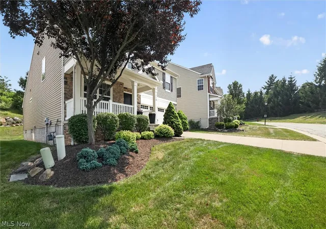 Homes for sale in Berea, OH | 110 Trailhead Ln, Berea, OH 44017 | MLS# 5206699