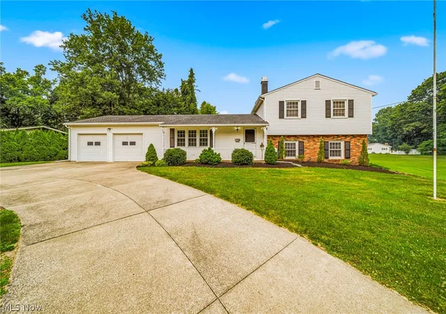 2nd image of 20 Cortland Cir, Geneva, OH 44041 | MLS# 5226117