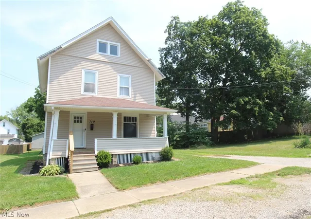 1st image of 719 Wick Ave, Ashland, OH 44805 | MLS# 5228439