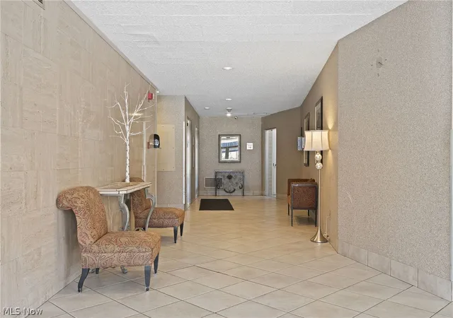 Photo 4 of Condo for sale at 12520 Edgewater Dr #1501, Lakewood, OH 44107 | MLS# 5227984 | Listing updated on 2026-07-17