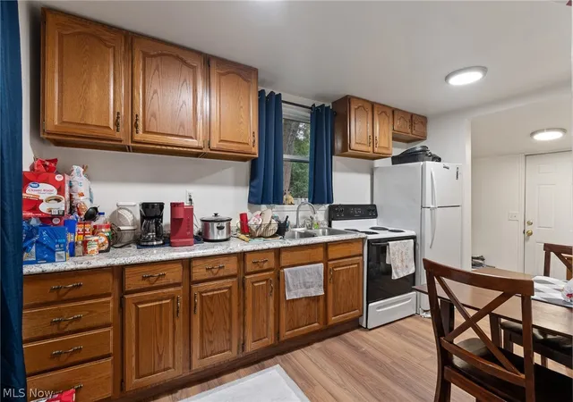 5th image of 216 W Pennsylvania Ave, Sebring, OH 44672 | MLS# 5227769