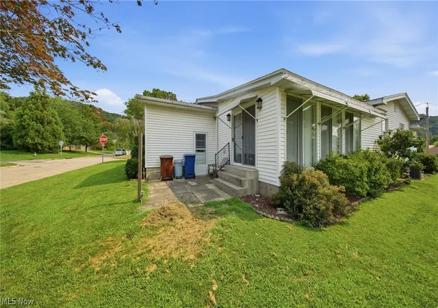 Homes for sale in Athens, OH | 22 Jacobs Dr, Athens, OH 45701 | MLS# 5228287