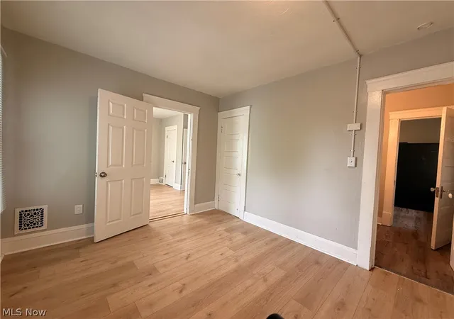 Listing Photo 2 - Condo for sale in building located at 3205 Denison Ave, Cleveland, OH 44109 - Unit #