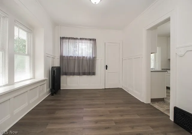Photo 3 of Single family home for sale at 900 Beardsley St, Akron, OH 44311 | MLS# 5228044 | Listing updated on 2026-08-03