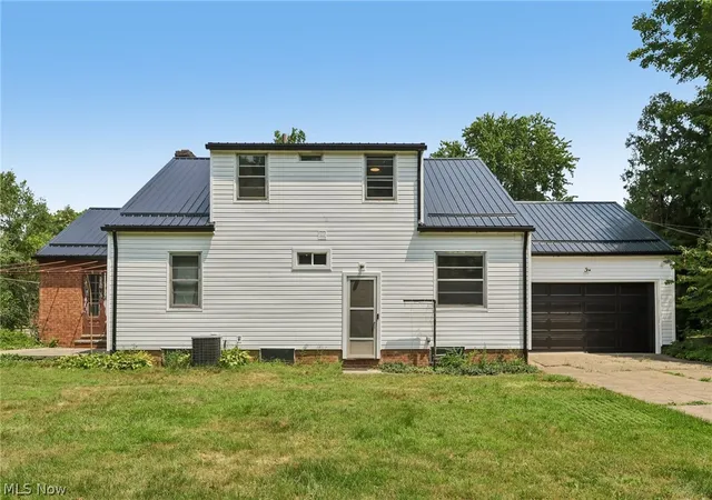 Photo 3 of Sale Pending at 26815 Butternut Ridge Rd, North Olmsted, OH 44070 | MLS# 5228488 | Listing updated on 2026-08-24