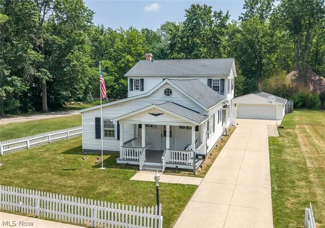 Photo 1 of Sale Pending at 225 Stanmary Dr, Berea, OH 44017 | MLS# 5227535 | Listing updated on 2026-08-03