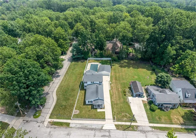 Photo 40 of Sale Pending at 225 Stanmary Dr, Berea, OH 44017 | MLS# 5227535 | Listing updated on 2026-08-03