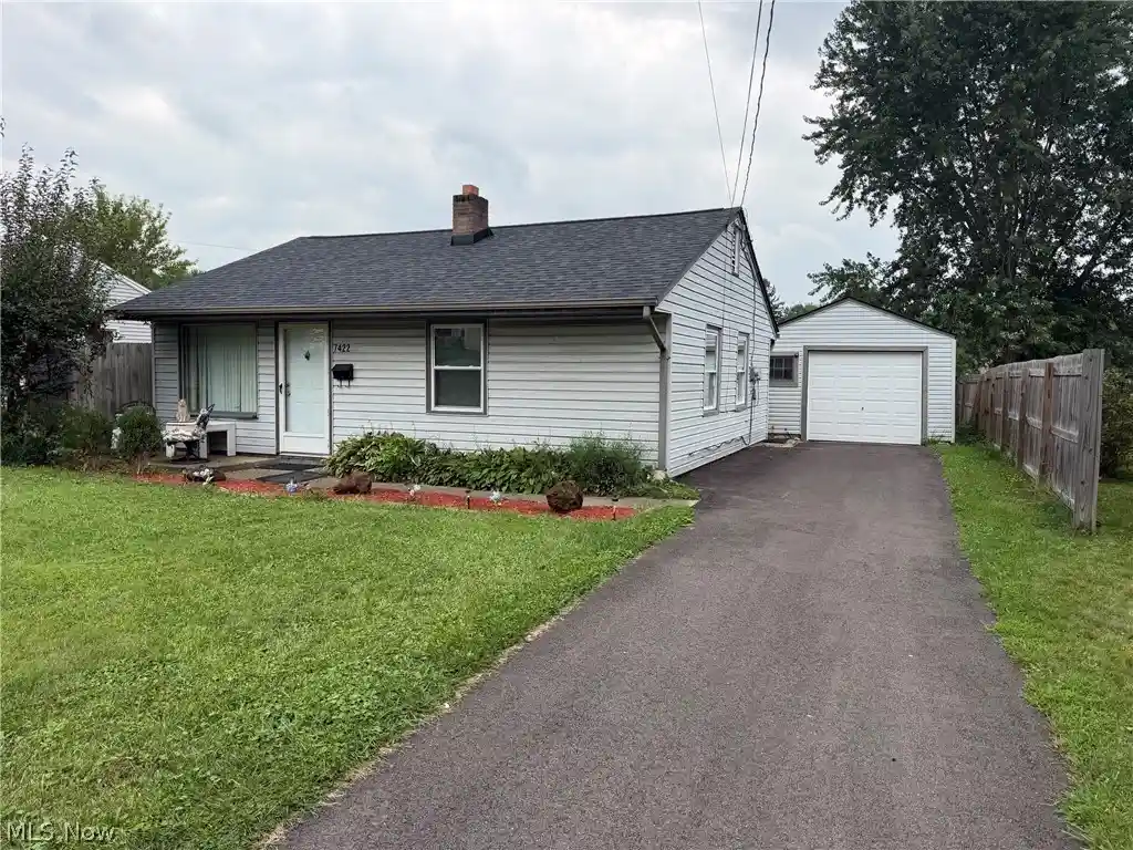 Photo 1 of Single family home for sale at 7422 Sierra Madre, Youngstown, OH 44512 | MLS# 5228667 | Listing updated on 2026-10-28