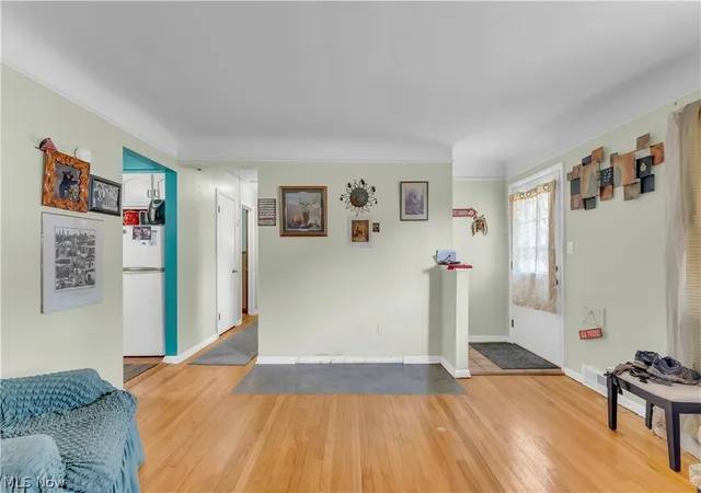 Photo 4 of Single family home for sale at 9560 Reichert Rd, Cleveland, OH 44130 | MLS# 5228517 | Listing updated on 2026-08-26