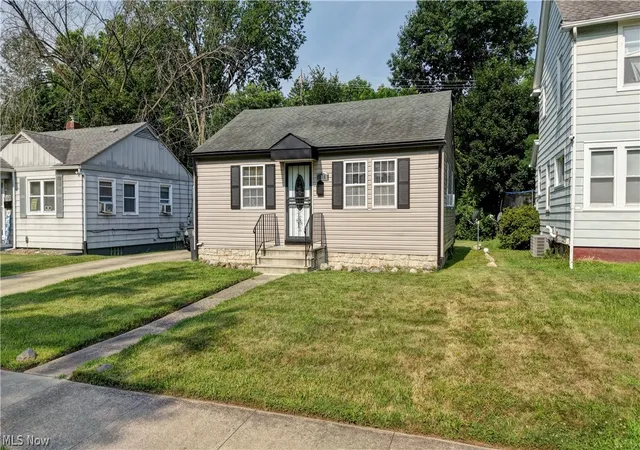 Photo 3 of Sale Pending at 888 Frederick Blvd, Akron, OH 44320 | MLS# 5227773 | Listing updated on 2026-08-20