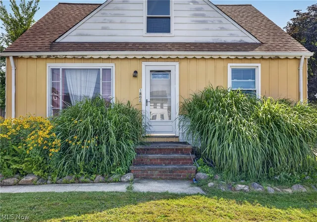 1st image of 1802 Lincoln Rd, Wickliffe, OH 44092 | MLS# 5228486
