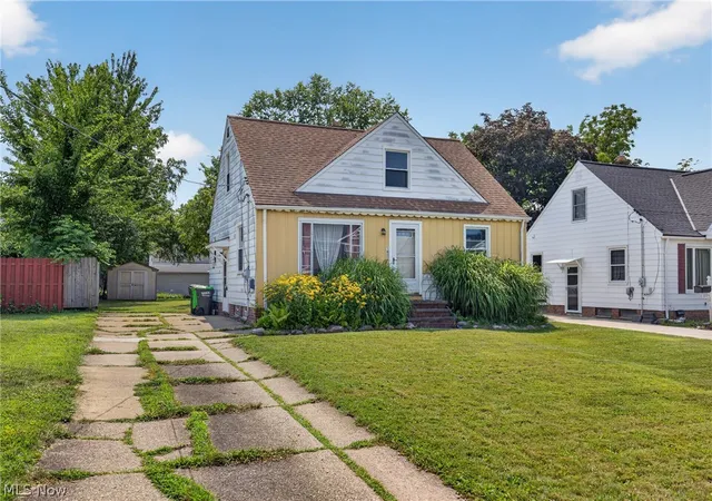 4th image of 1802 Lincoln Rd, Wickliffe, OH 44092 | MLS# 5228486