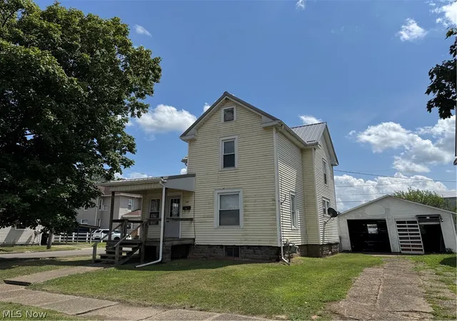 Photo 2 of Single family home for sale at 1349 E Main St, Coshocton, OH 43812 | MLS# 5228725 | Listing updated on 2026-09-16