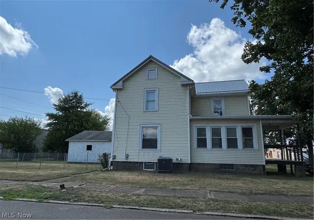 Photo 3 of Single family home for sale at 1349 E Main St, Coshocton, OH 43812 | MLS# 5228725 | Listing updated on 2026-09-16