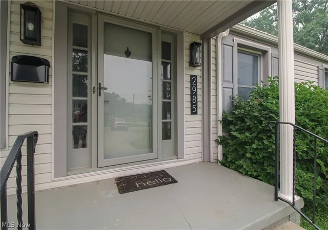 Photo 2 of Single family home for sale at 2985 Heatherbrae Dr, Youngstown, OH 44514 | MLS# 5228727 | Listing updated on 2026-08-18